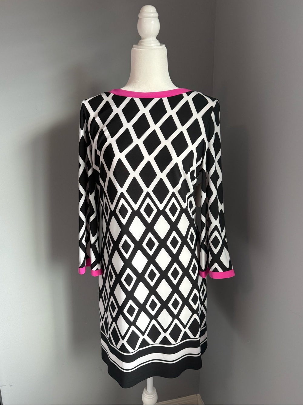 Joseph Ribkoff Dress Black & White Diamond Geometric Print Shift Dress Hot Pink - Picture 3 of 16